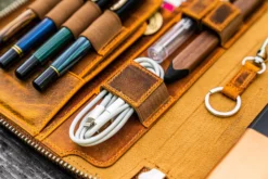 Galen Leather Zippered A5 Notebook Folio - Crazy Horse Brown -Office Supplies Shop GalenLeather A5NotebookFolio CrazyHorseBrown stock 4