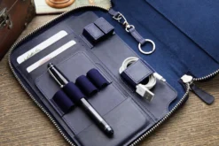 Galen Leather Zippered A5 Notebook Folio - Crazy Horse Navy Blue 22 Galen Leather Zippered A5 Notebook Folio - Crazy Horse Navy Blue -Office Supplies Shop GalenLeather NotebookFolio CrazyHorse NavyBlue 4