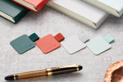 Leuchtturm1917 Pen Loop - Mint Green -Office Supplies Shop Leuchtturm1917 PenLoops NaturalColors Group 1 ce07145d 0e9d 4514 8887 ffd9e1f20824