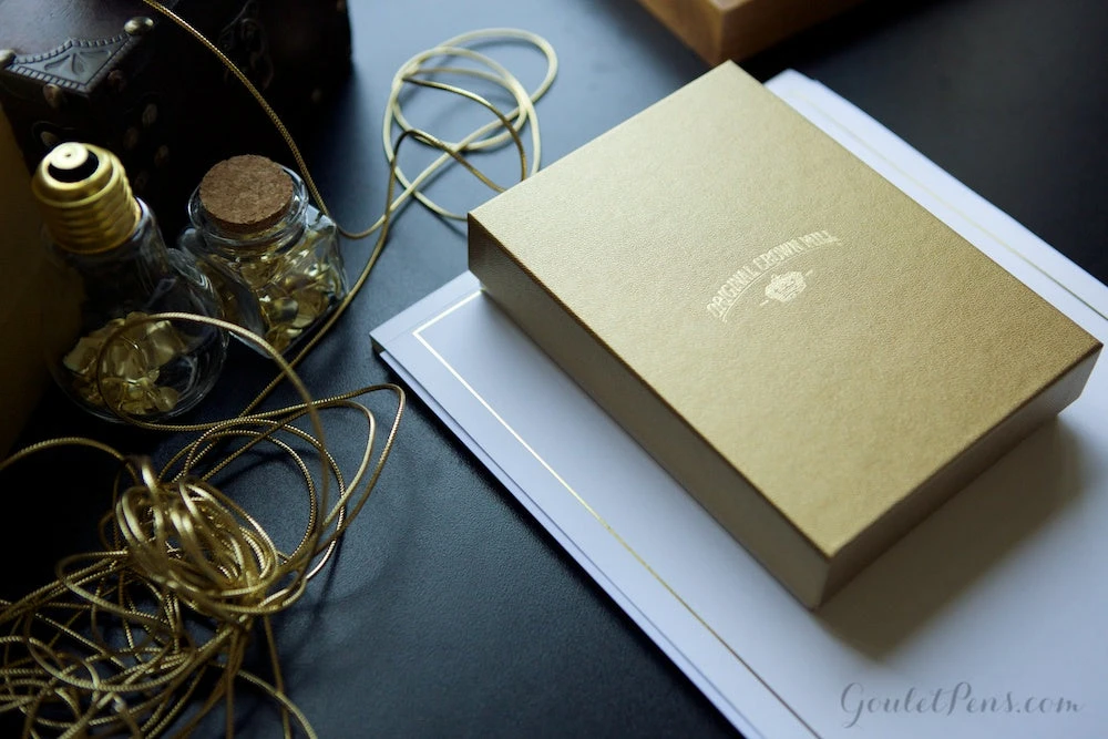 Original Crown Mill Classic Deckled Notecard Box Set - Cream 2 Original Crown Mill Classic Deckled Notecard Box Set - Cream - Image 2