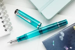 Pelikan M205 Fountain Pen - Apatite (Special Edition) -Office Supplies Shop Pelikan M205 Apatite 4