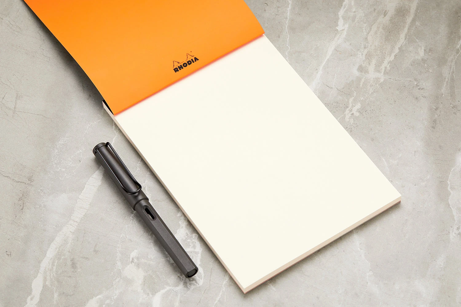 Rhodia No. 16 Premium A5 Notepad - Black, Blank 4 Rhodia No. 16 Premium A5 Notepad - Black, Blank - Image 4