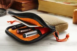 Rickshaw Bagworks Sinclair Model R Case - Stout Brown -Office Supplies Shop Rickshaw Sinclair Model R Tweed 4