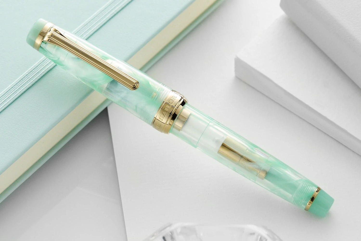 Sailor Veilio Fountain Pen - Pearl Mint (Limited Production) 2 Sailor Veilio Fountain Pen - Pearl Mint (Limited Production) - Image 2