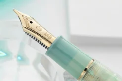 Sailor Veilio Fountain Pen - Pearl Mint (Limited Production) 11 Sailor Veilio Fountain Pen - Pearl Mint (Limited Production) -Office Supplies Shop Sailor Bespoke Veilio green 5