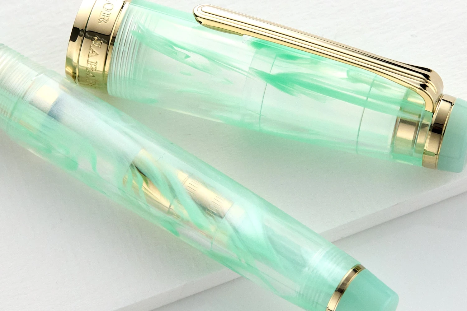 Sailor Veilio Fountain Pen - Pearl Mint (Limited Production) 7 Sailor Veilio Fountain Pen - Pearl Mint (Limited Production) - Image 7