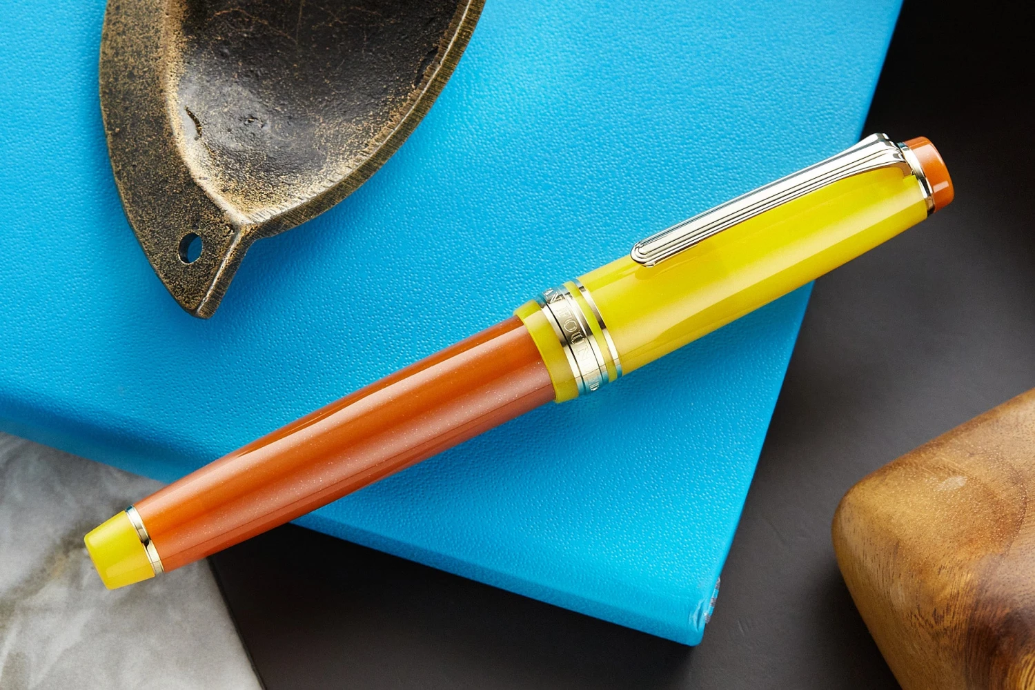 Sailor Pro Gear Slim Fountain Pen - Moonlight Over The Ocean (Limited Production) 5 Sailor Pro Gear Slim Fountain Pen - Moonlight Over The Ocean (Limited Production) - Image 5