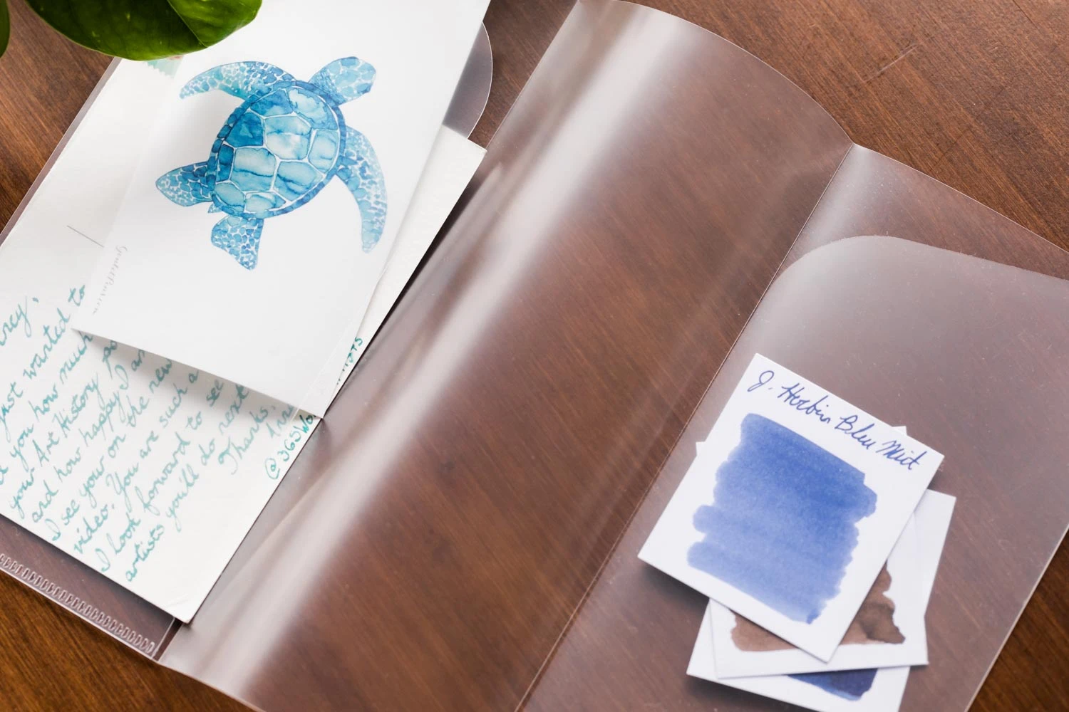 Traveler's Notebook Accessory 029 - Three-Fold File (Regular) 6 Traveler's Notebook Accessory 029 - Three-Fold File (Regular) - Image 6